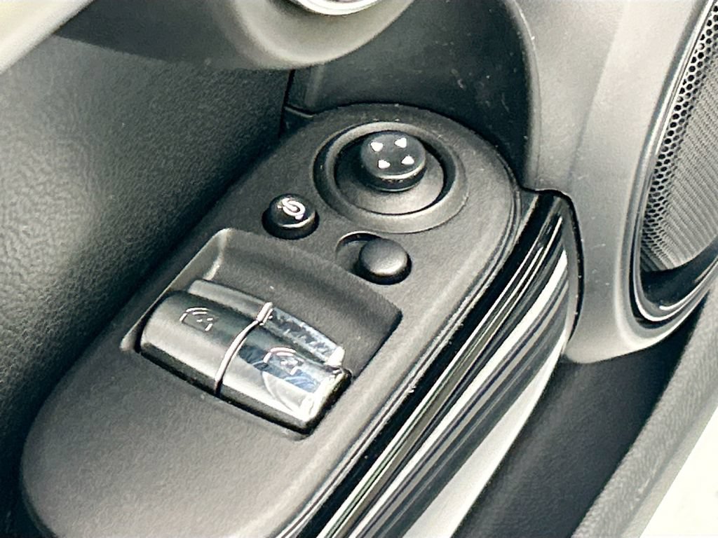 Used 2020 MINI Cooper S FWD image 22