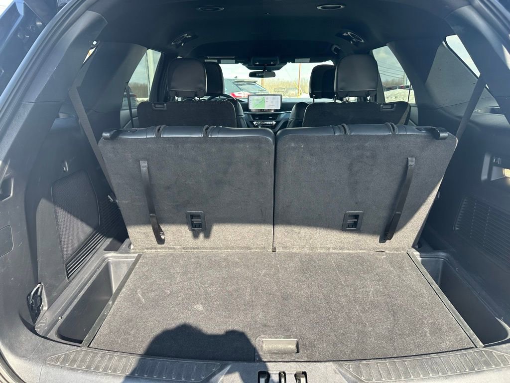 Used 2025 Ford Explorer ST-Line image 5