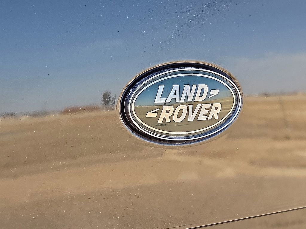 Used 2024 Land Rover Defender 110 X-Dynamic SE image 14