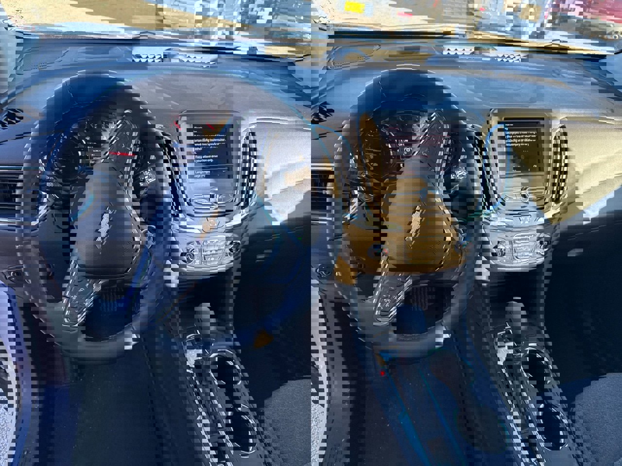 Used 2024 Chevrolet Equinox LT image 9