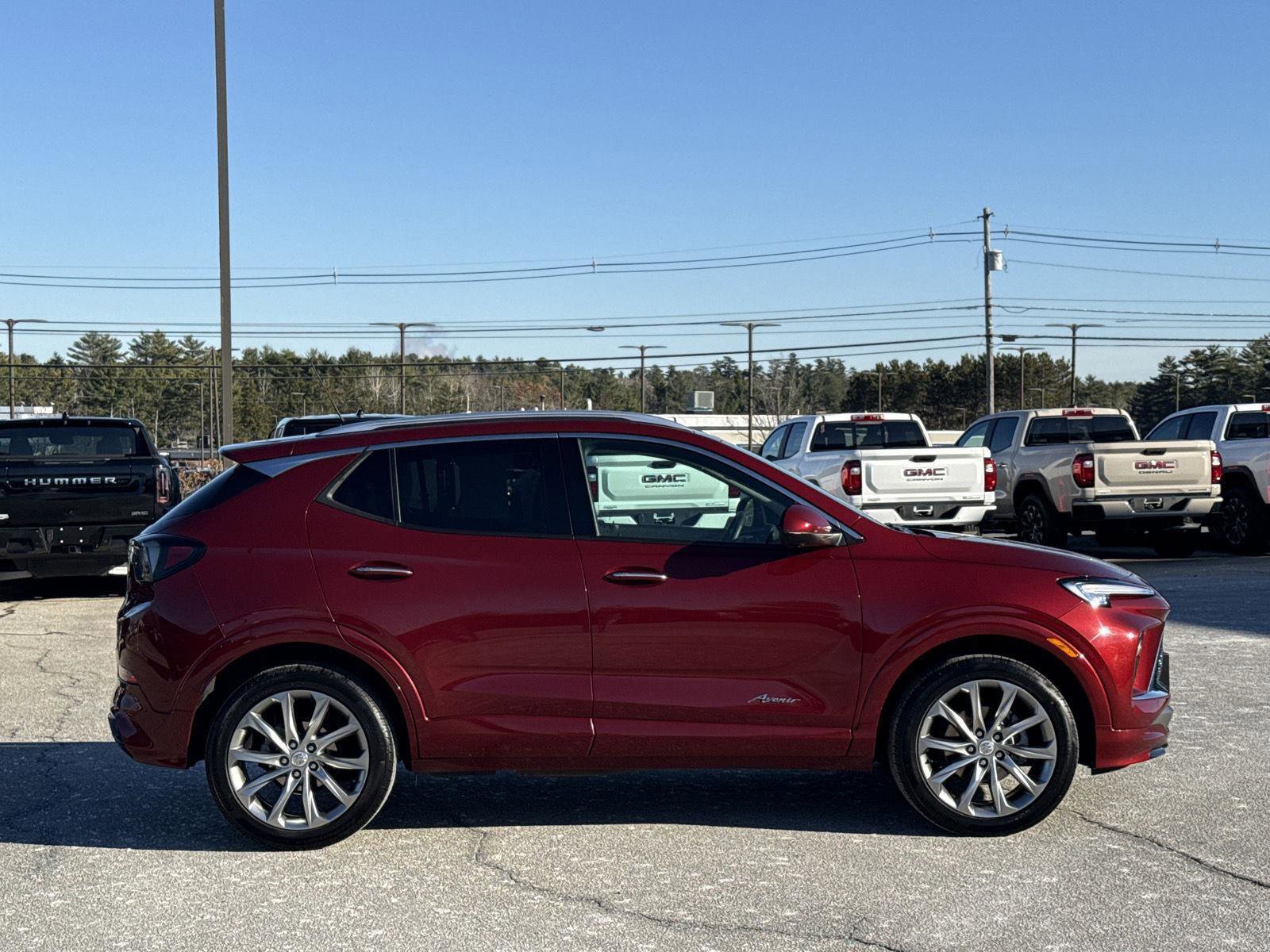 Used 2025 Buick Encore GX Avenir w/ Avenir Technology Package image 4