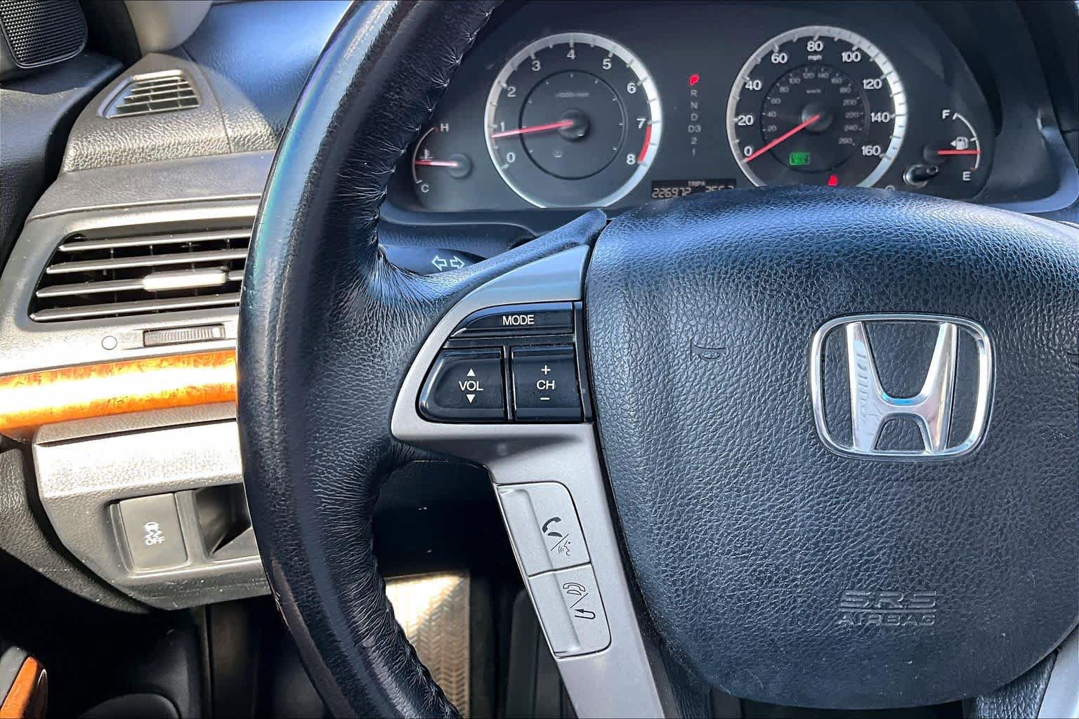 Used 2011 Honda Accord EX-L image 22