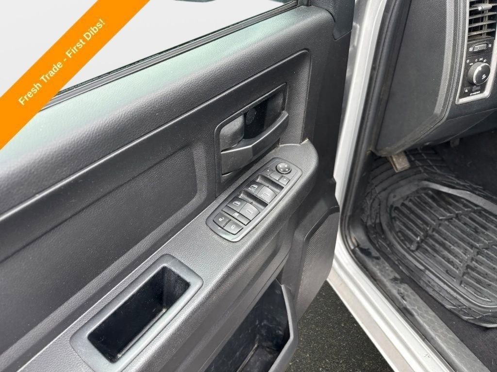 Used 2017 RAM 1500 Express image 12