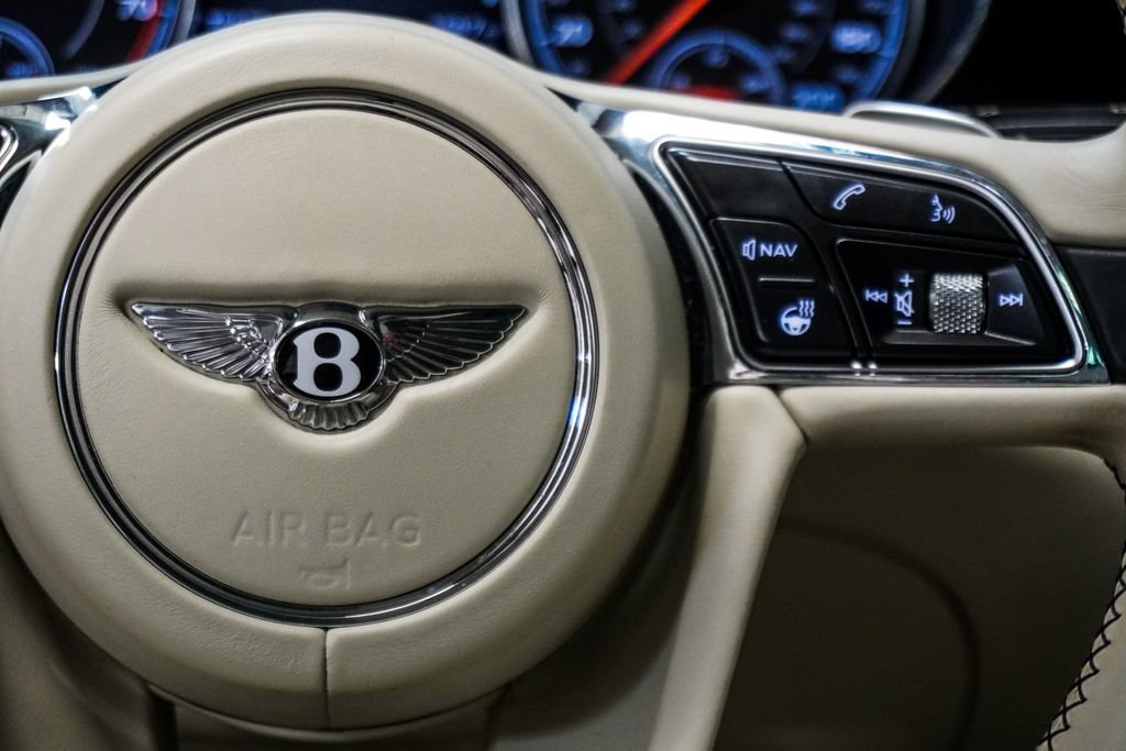 Used 2020 Bentley Bentayga Speed image 16