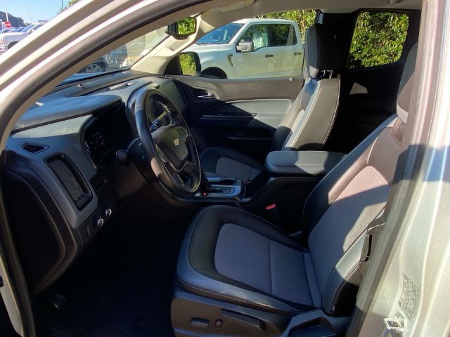 Used 2017 Chevrolet Colorado Z71 AWD/4WD image 10