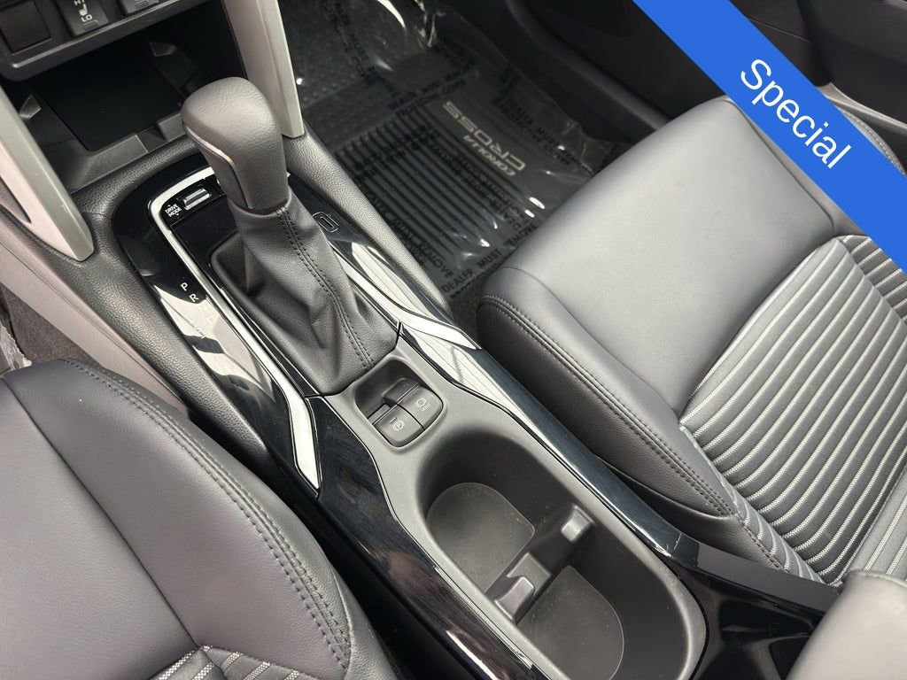 Used 2024 Toyota Corolla Cross XSE w/ Convenience Package image 35
