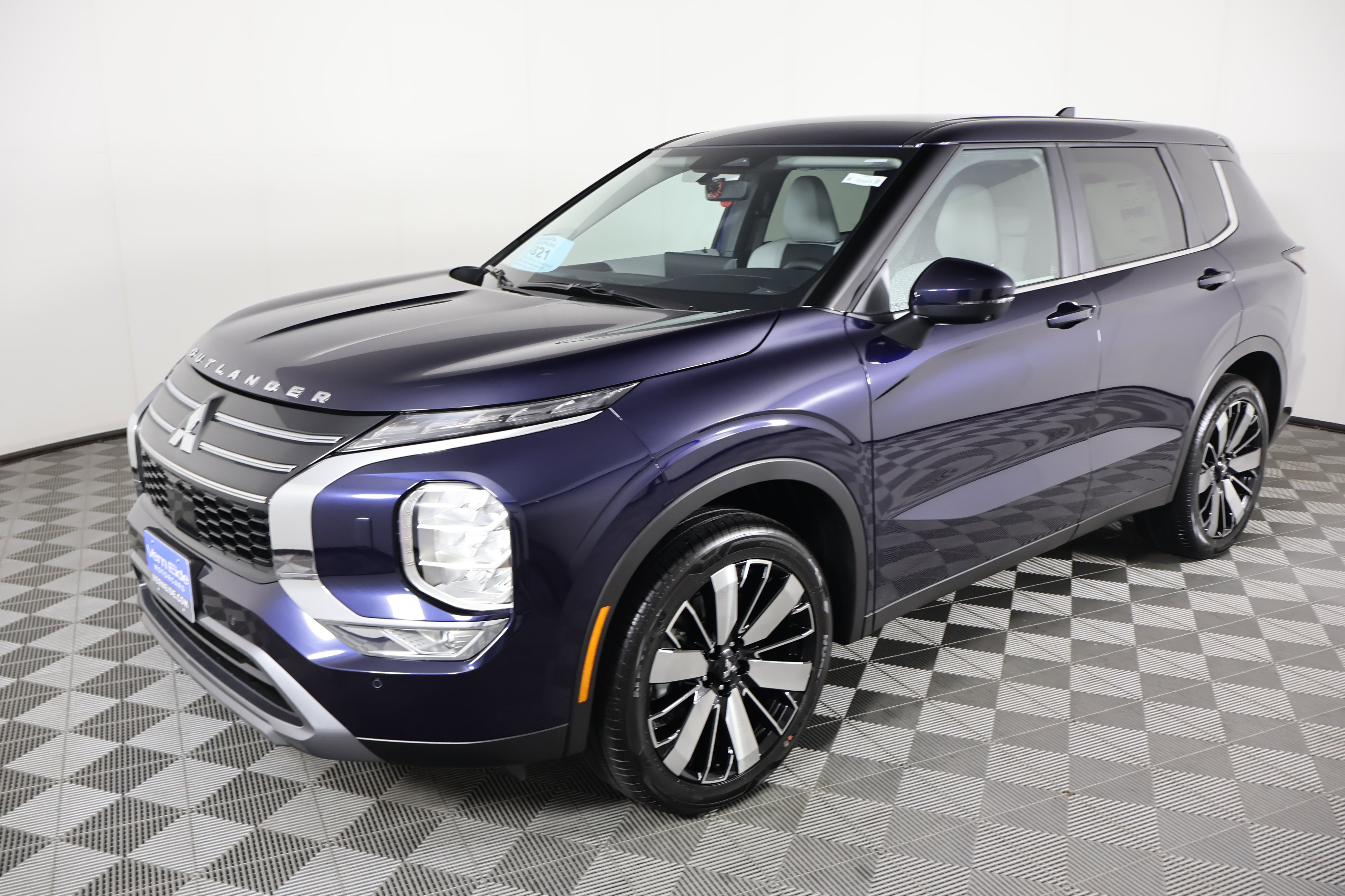 New 2026 Mitsubishi Outlander SE image 10