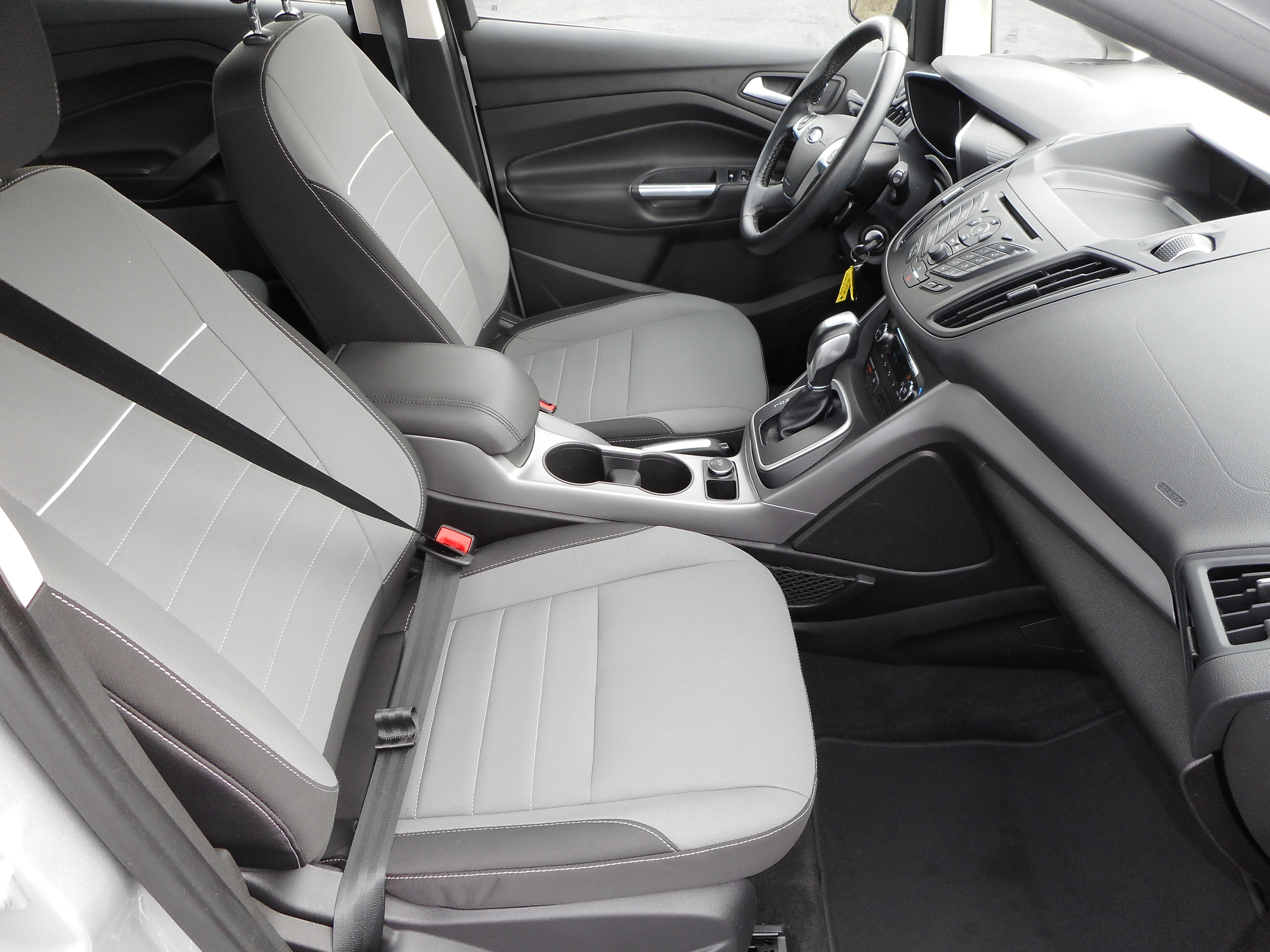 Used 2015 Ford C-MAX SE image 27