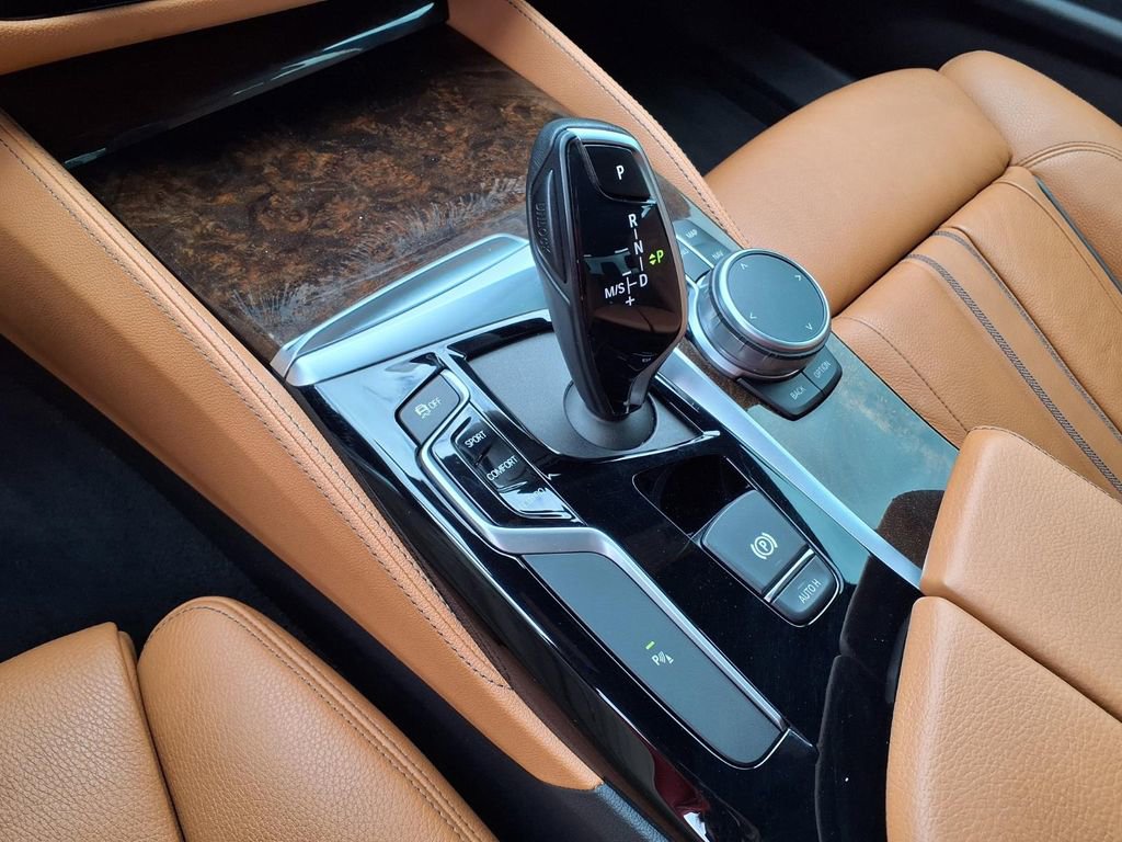 Used 2019 BMW 540i RWD image 24