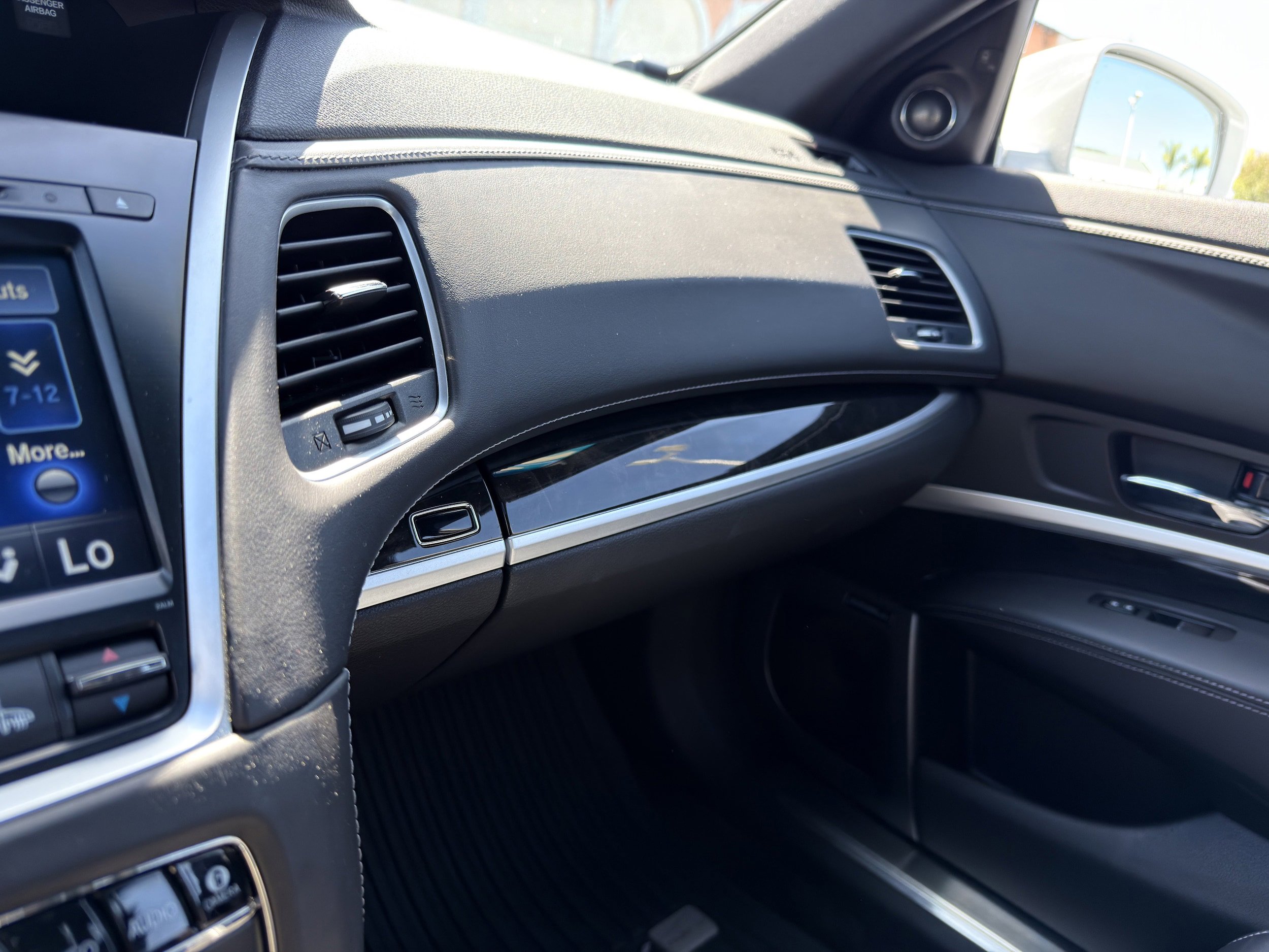 Used 2020 Acura RLX Sport Hybrid w/ Advance Pkg AWD/4WD image 36