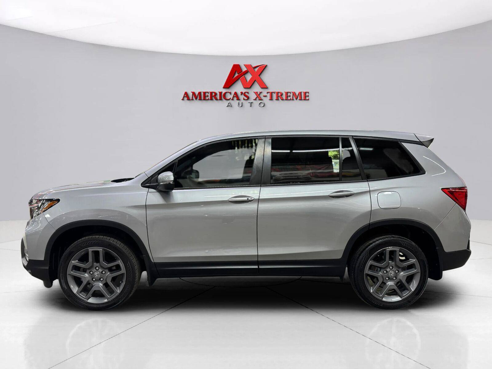 Used 2023 Honda Passport EX-L image 4