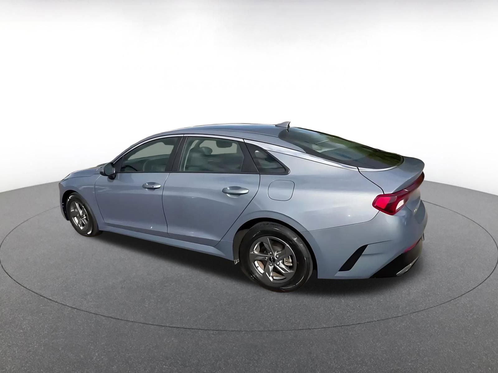 Used 2023 Kia K5 LXS image 10