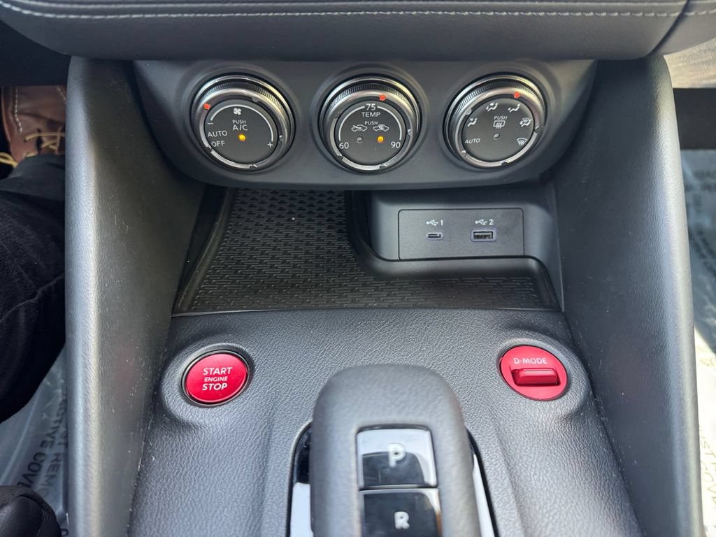 Used 2024 Nissan Z NISMO w/ Floor Mat Package RWD image 21