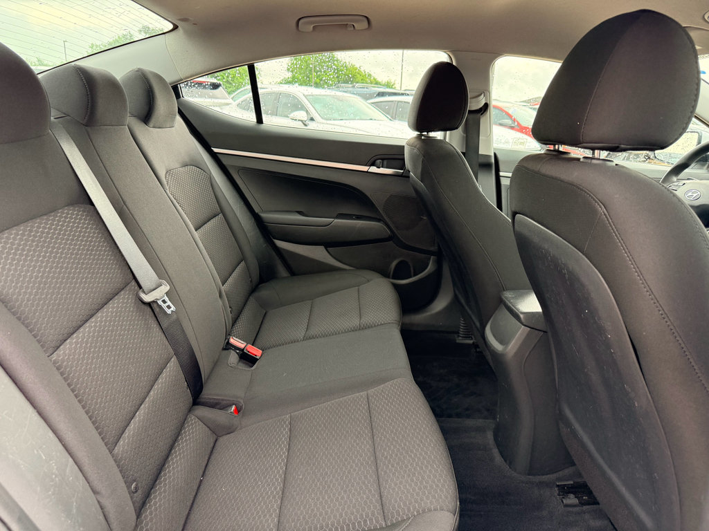 Used 2020 Hyundai Elantra SE w/ Cargo Package (C1) FWD image 21