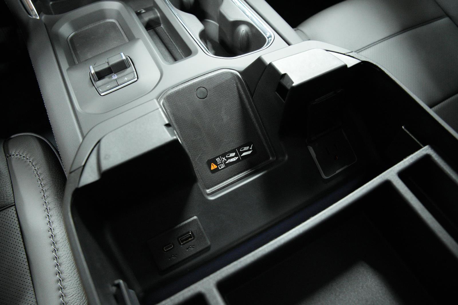 New 2025 GMC Sierra 2500 Denali w/ Denali Reserve Package image 43