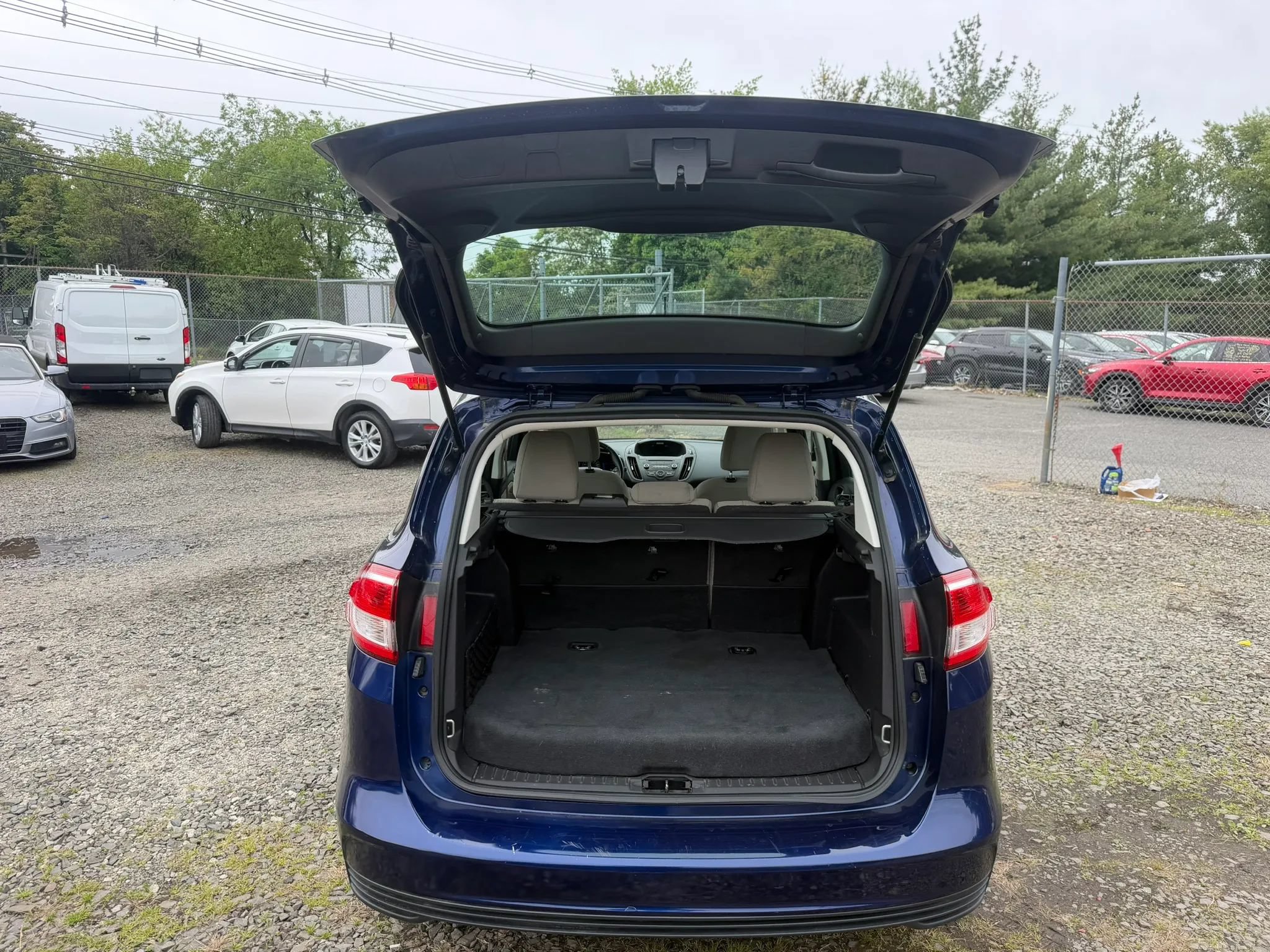 Used 2017 Ford C-MAX SE FWD image 30