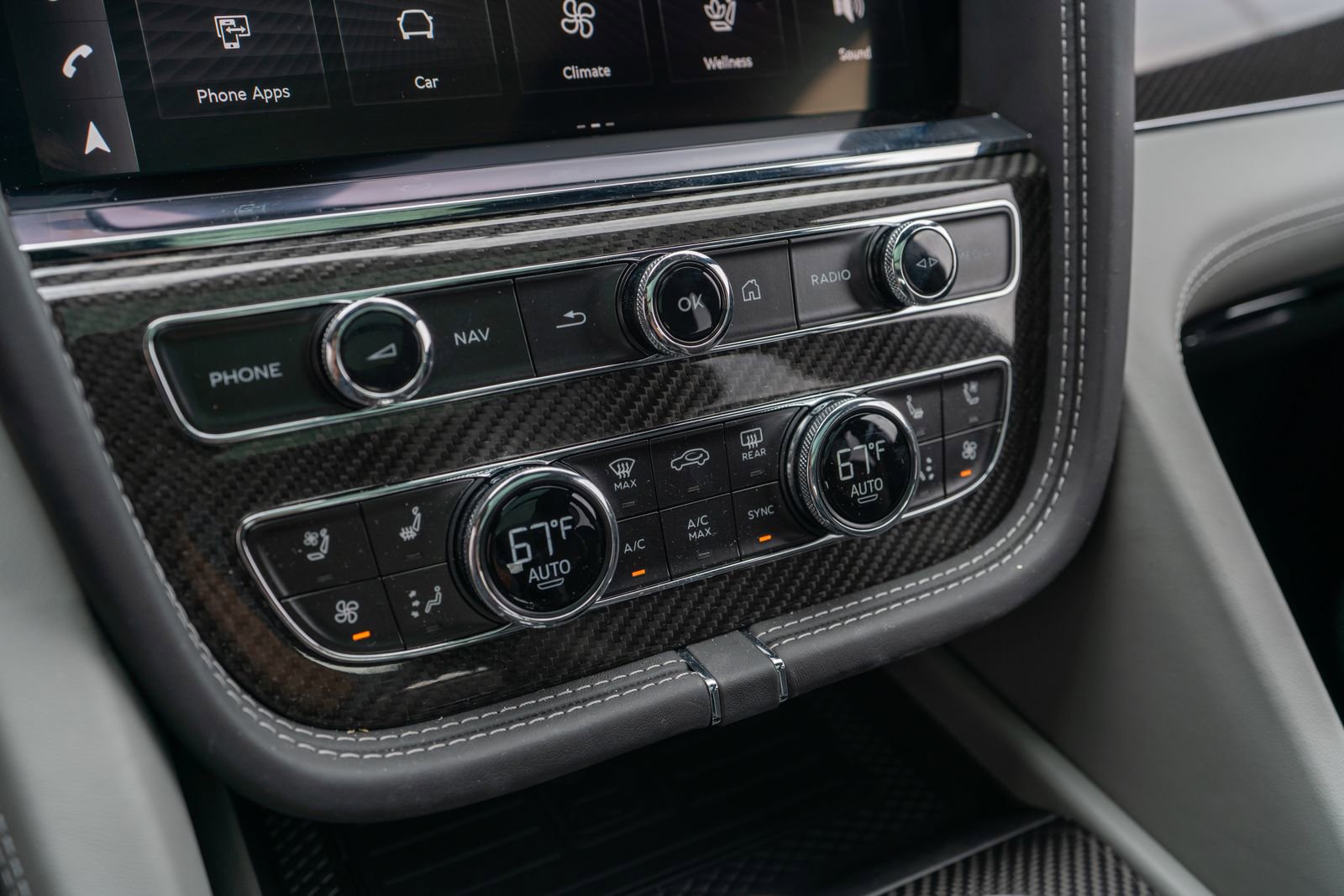 New 2025 Bentley Bentayga image 30