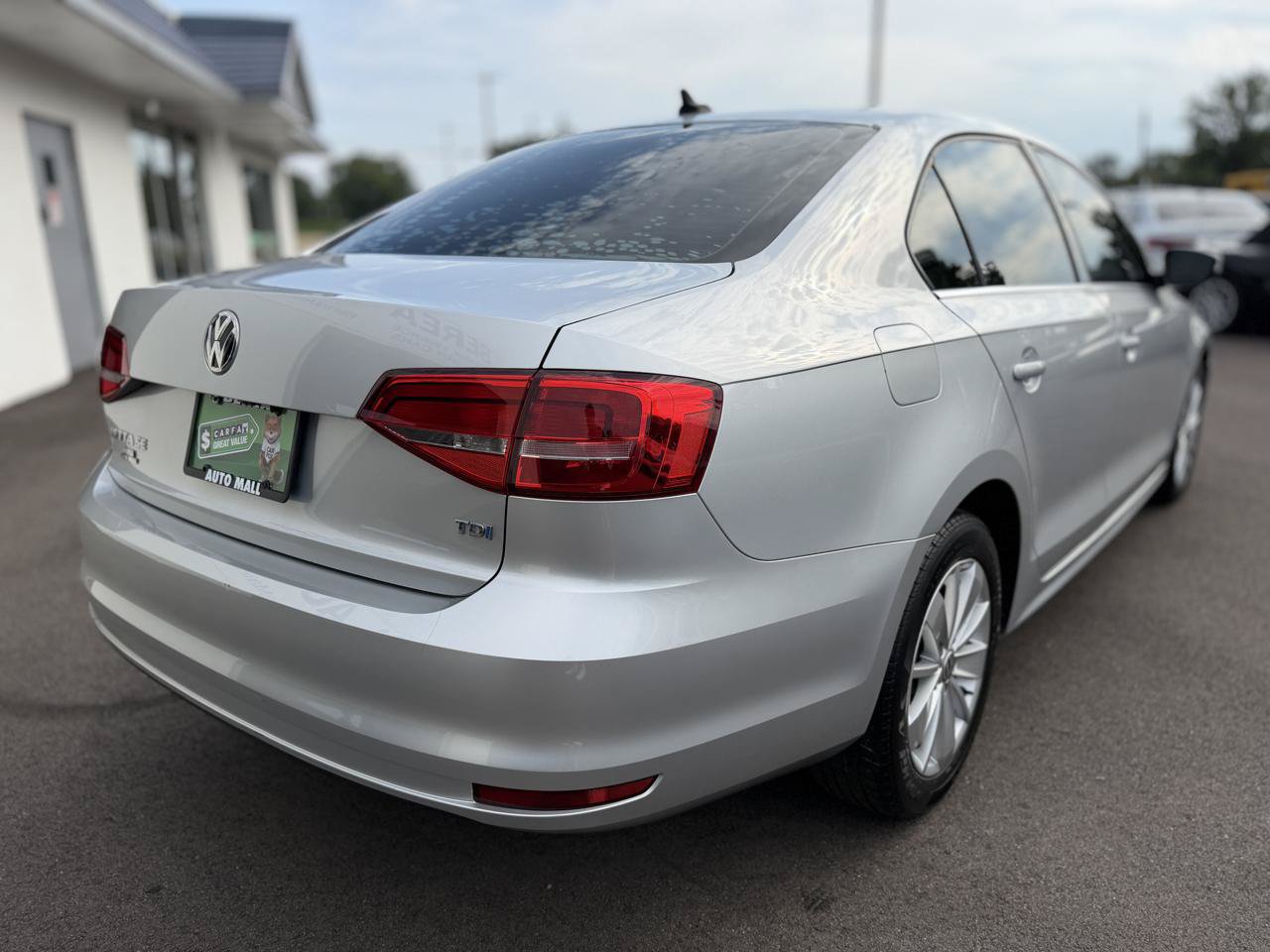 Used 2015 Volkswagen Jetta TDI SE FWD image 8