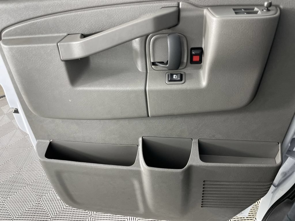 New 2025 GMC Savana 2500 Extended w/ Driver Convenience Package RWD image 20