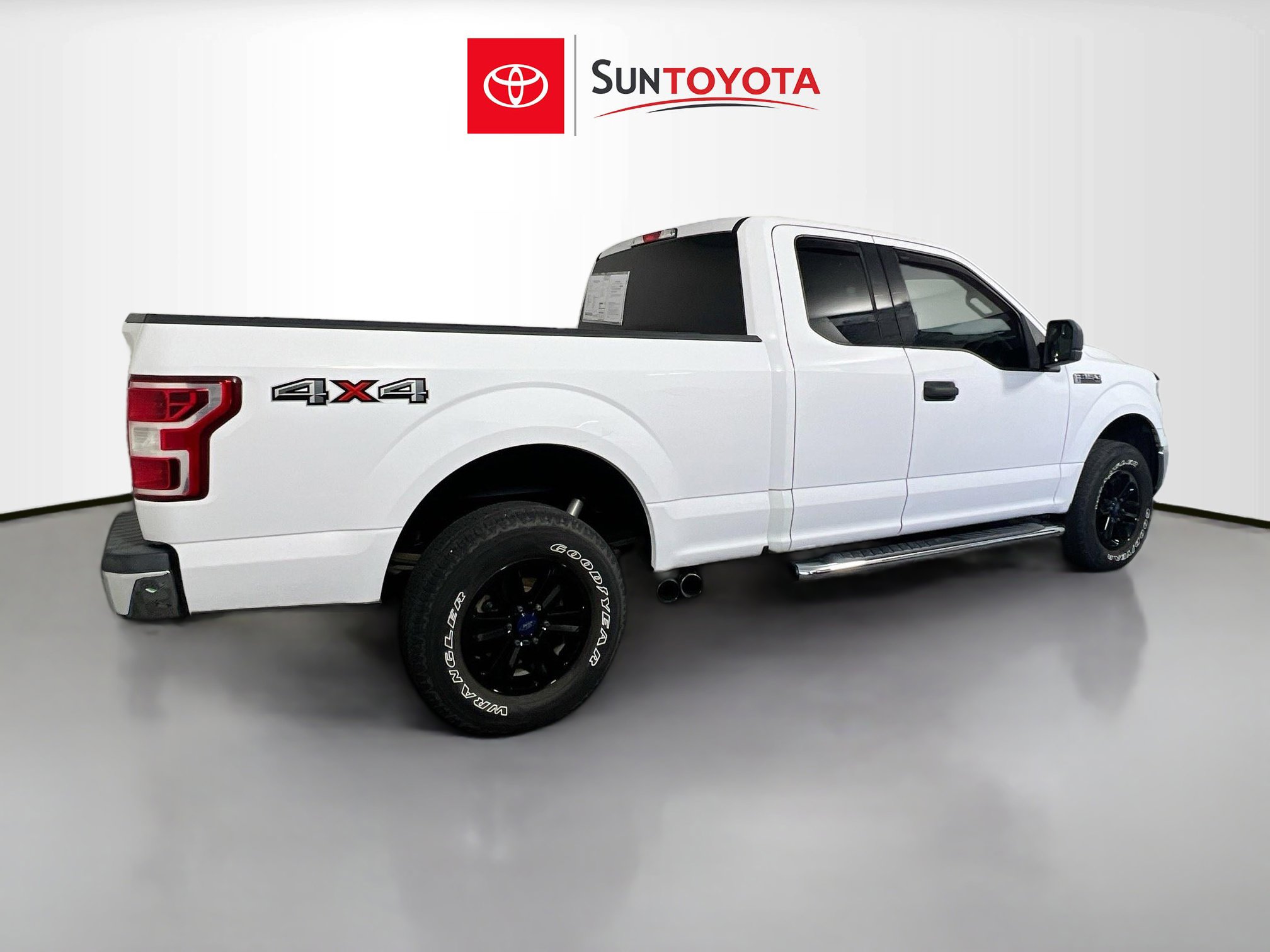 Used 2018 Ford F150 XLT AWD/4WD image 4