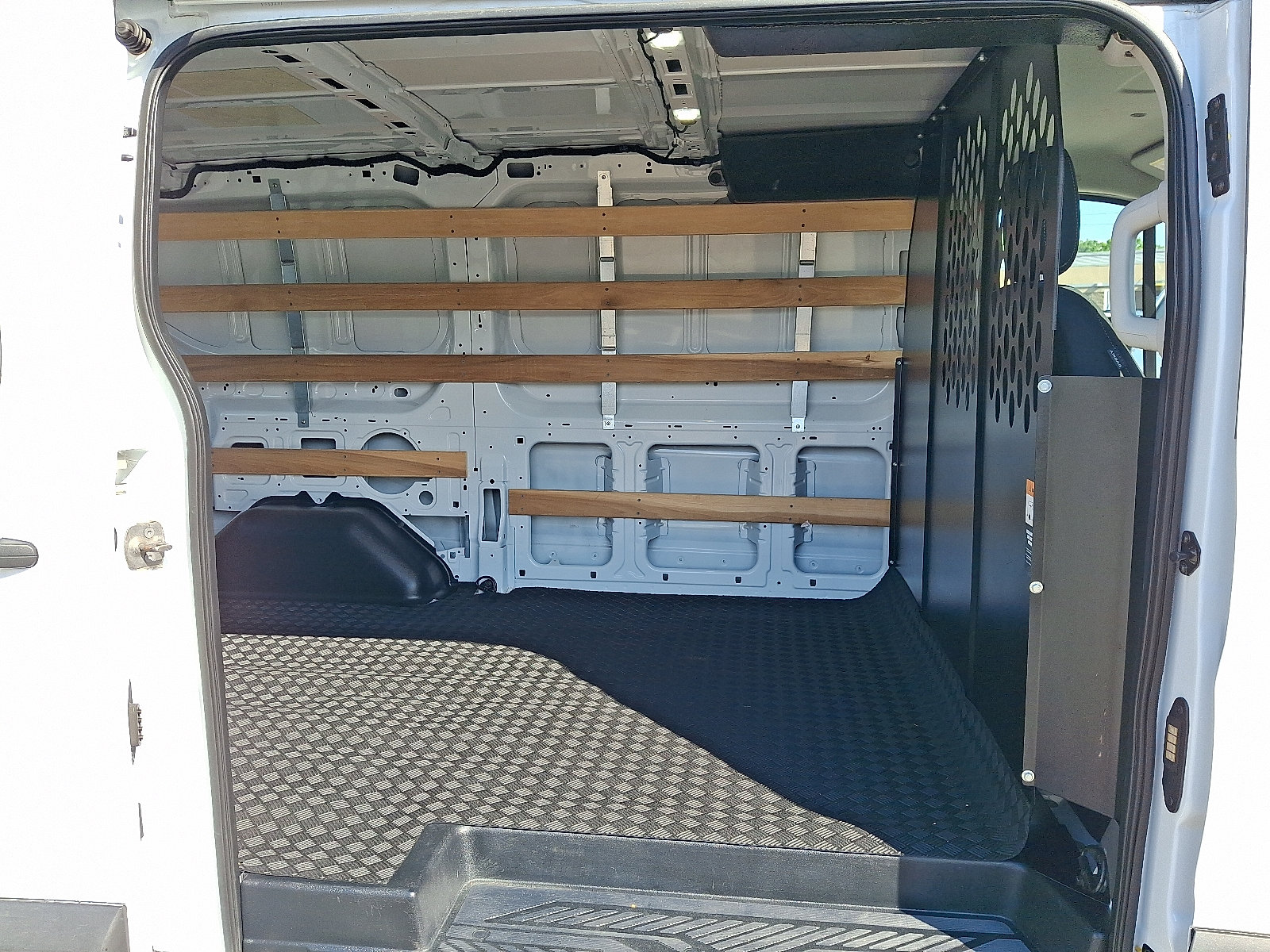 Used 2025 Ford Transit 250 Low Roof w/ Exterior Upgrade Package RWD image 10