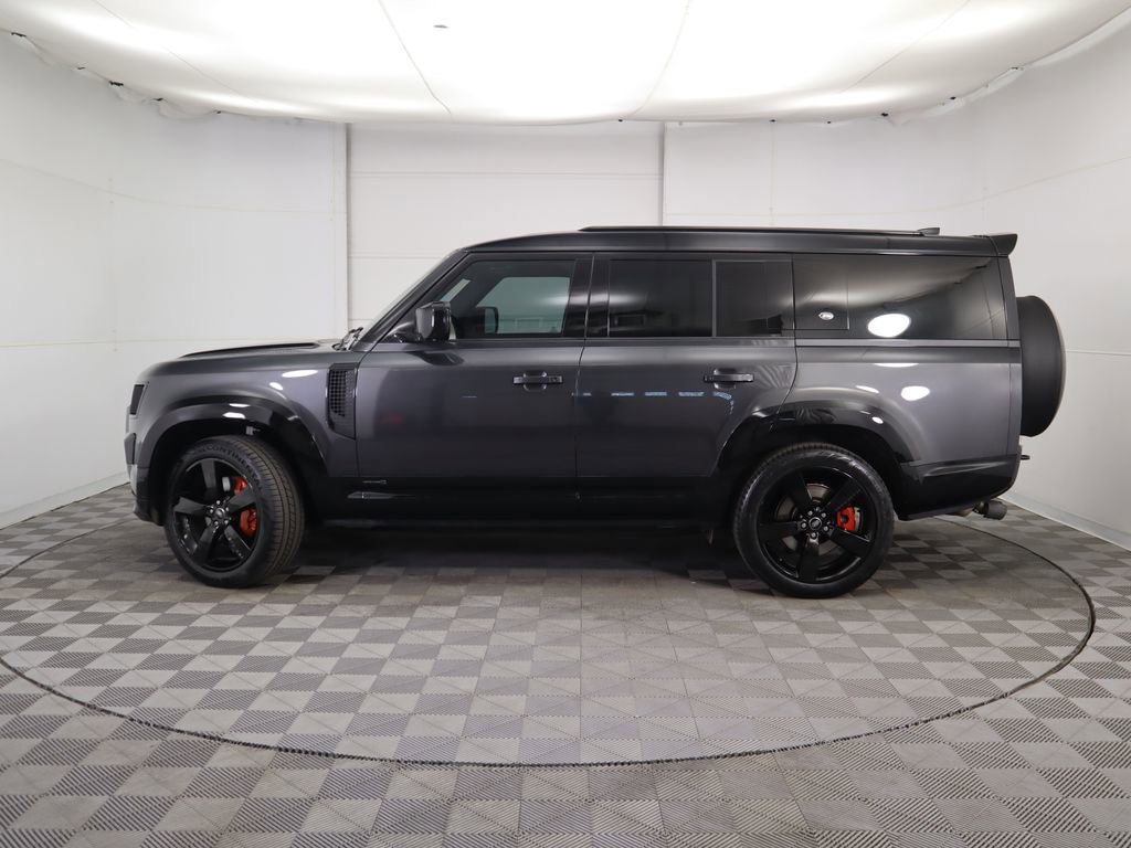 Used 2024 Land Rover Defender 130 X image 8