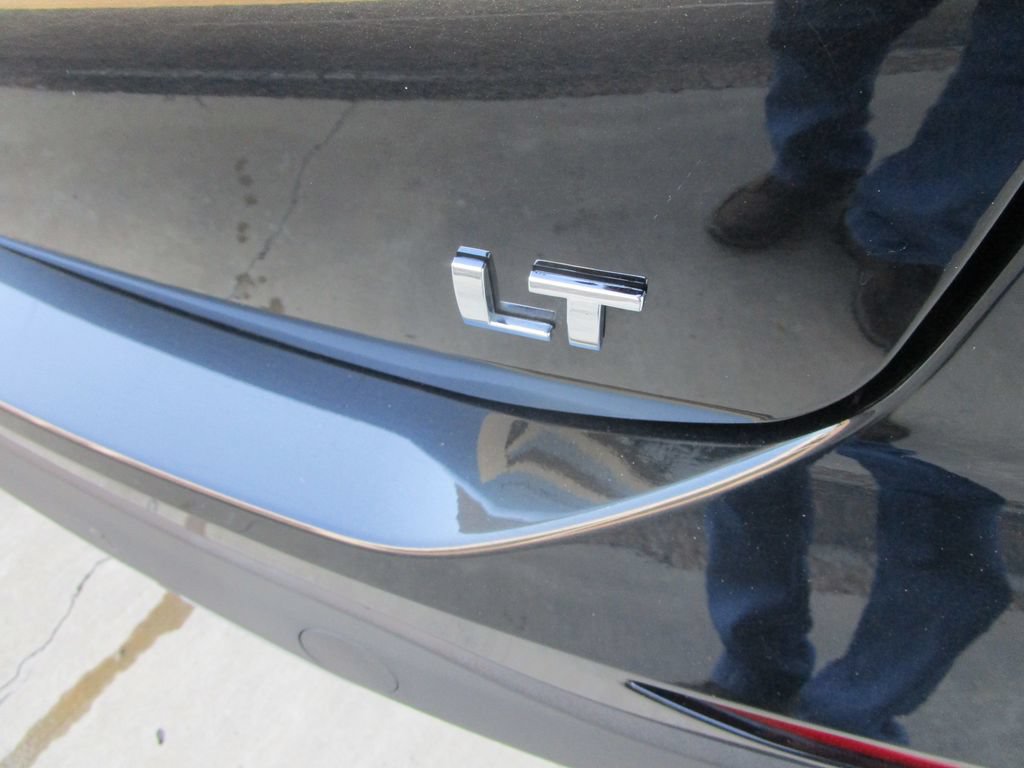 Used 2024 Chevrolet Equinox LT FWD image 16