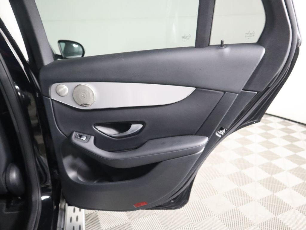 Used 2021 Mercedes-Benz GLC 300 4MATIC Coupe image 27