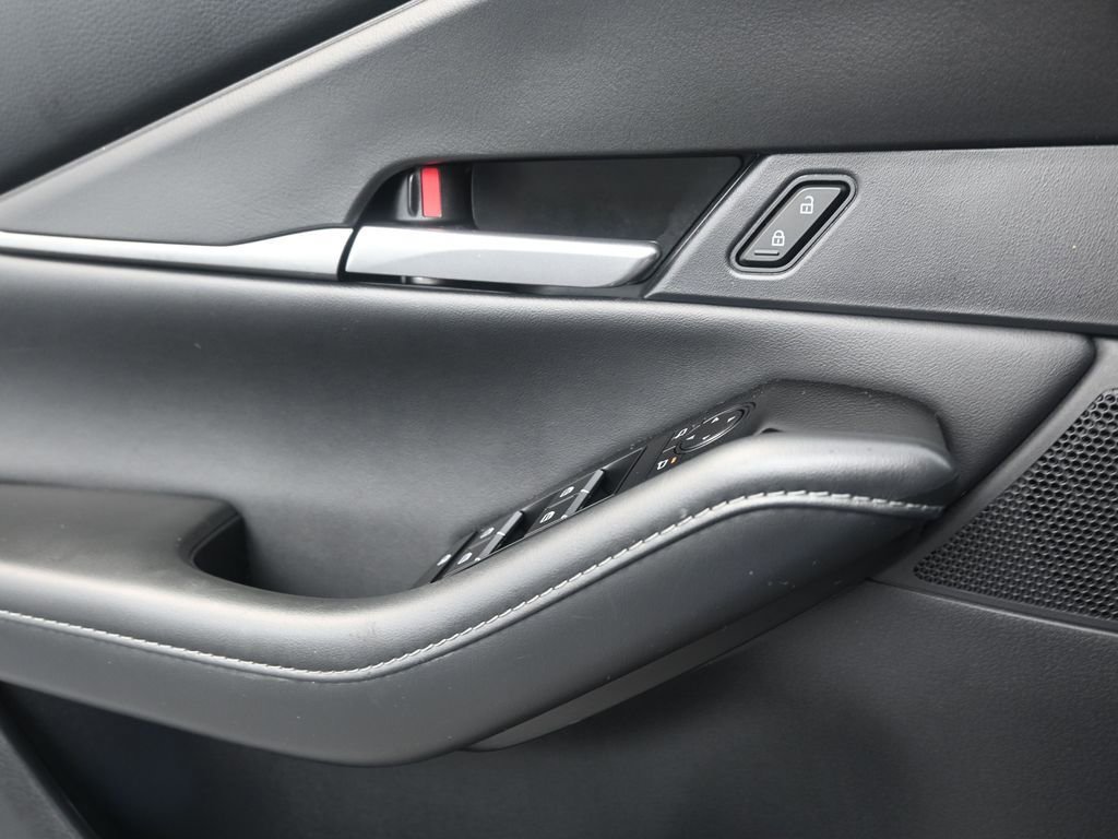 Used 2025 MAZDA CX-30 AWD 2.5 S w/ Select Sport Pkg image 13