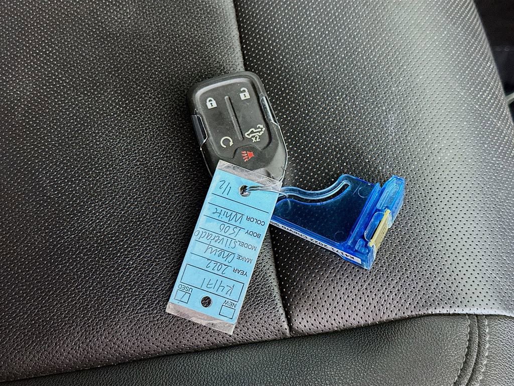 Used 2022 Chevrolet Silverado 1500 LTZ image 36