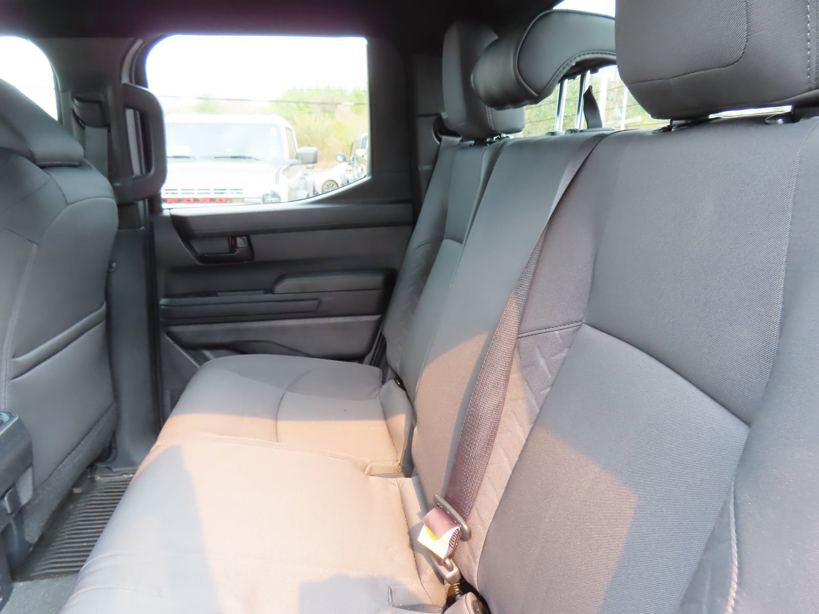 Used 2025 Toyota Tacoma SR5 image 31