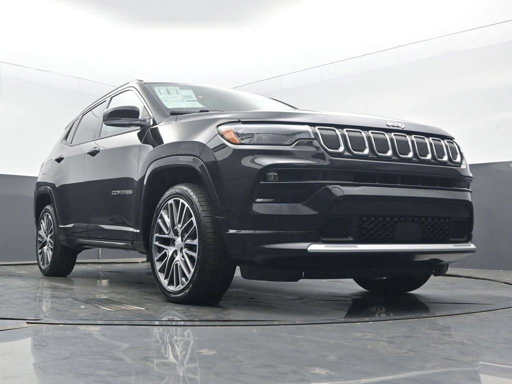 Used 2022 Jeep Compass Limited w/ Elite Group AWD/4WD image 56