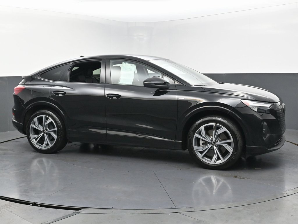 Used 2024 Audi Q4 e-tron Premium Plus w/ Premium Plus image 6