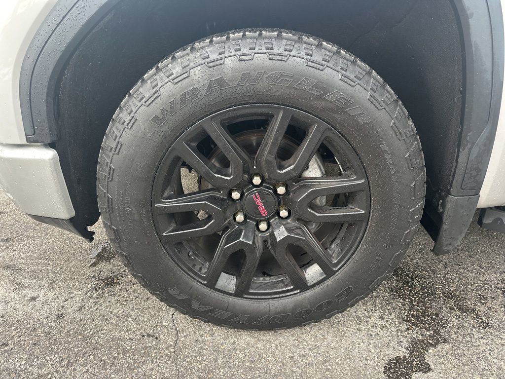 Used 2021 GMC Sierra 1500 Elevation image 32