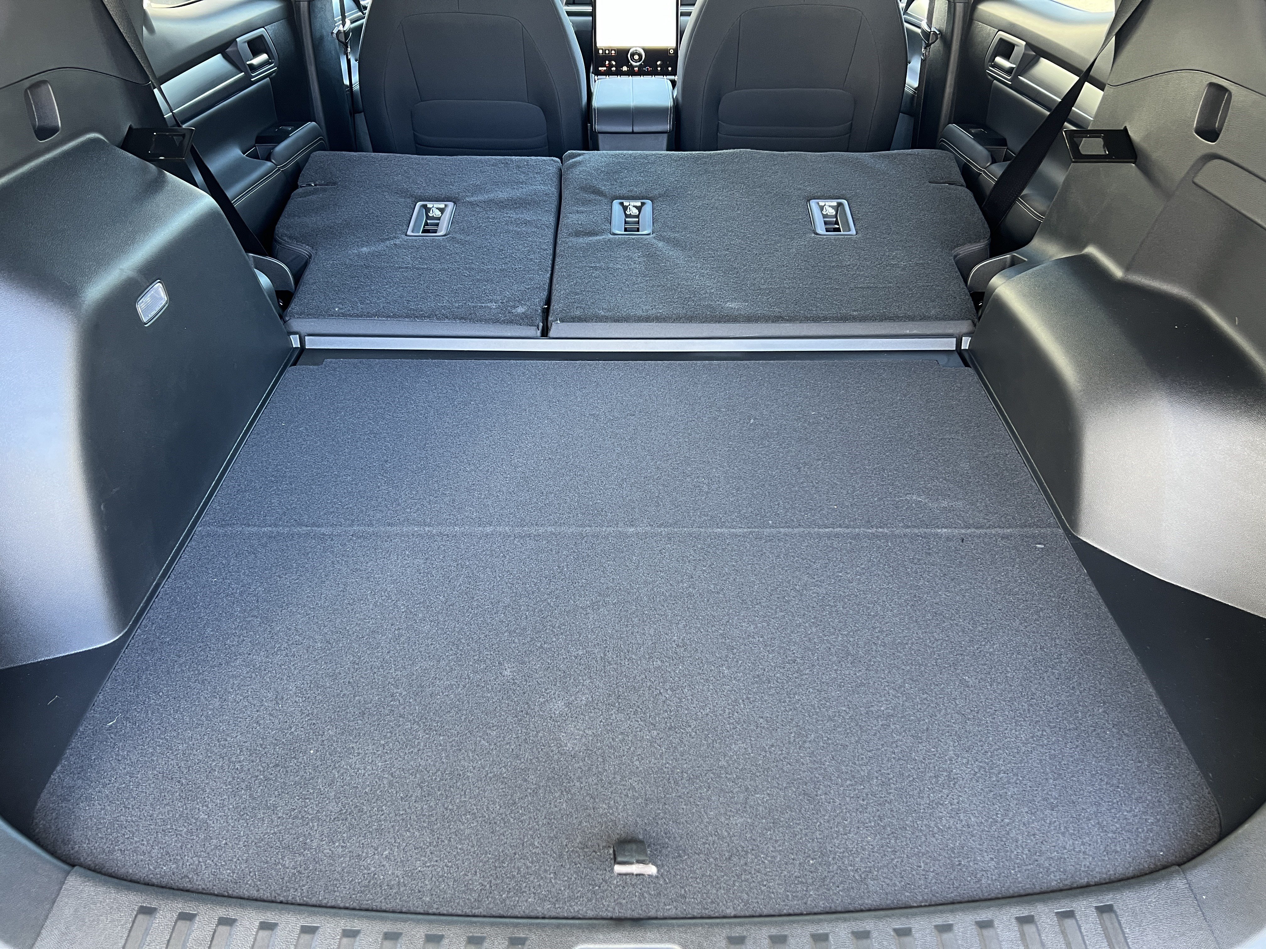 New 2027 GMC Terrain Elevation w/ Technology Package II AWD/4WD image 21