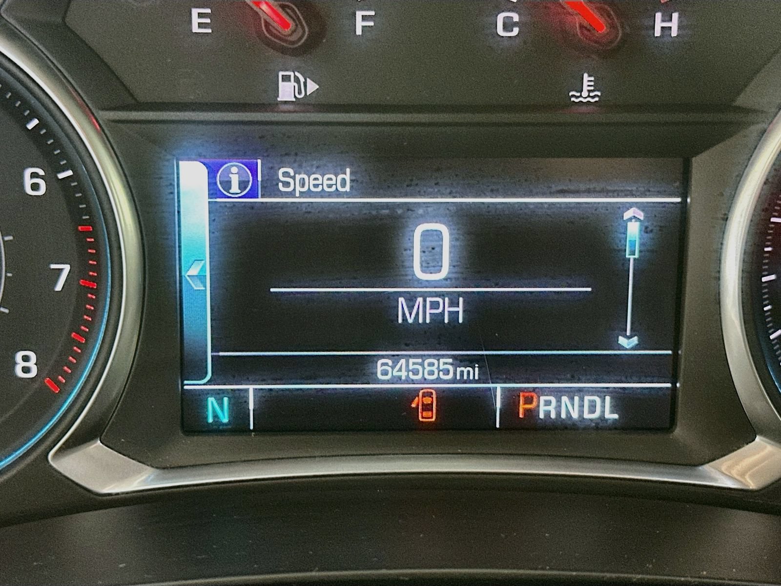 Used 2018 Chevrolet Malibu LT FWD image 12