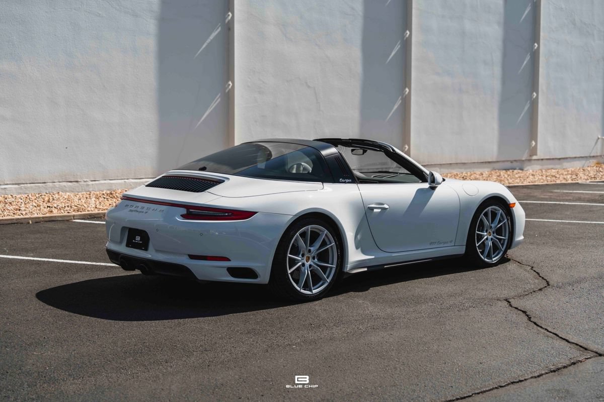 Used 2019 Porsche 911 Targa 4 AWD/4WD image 24