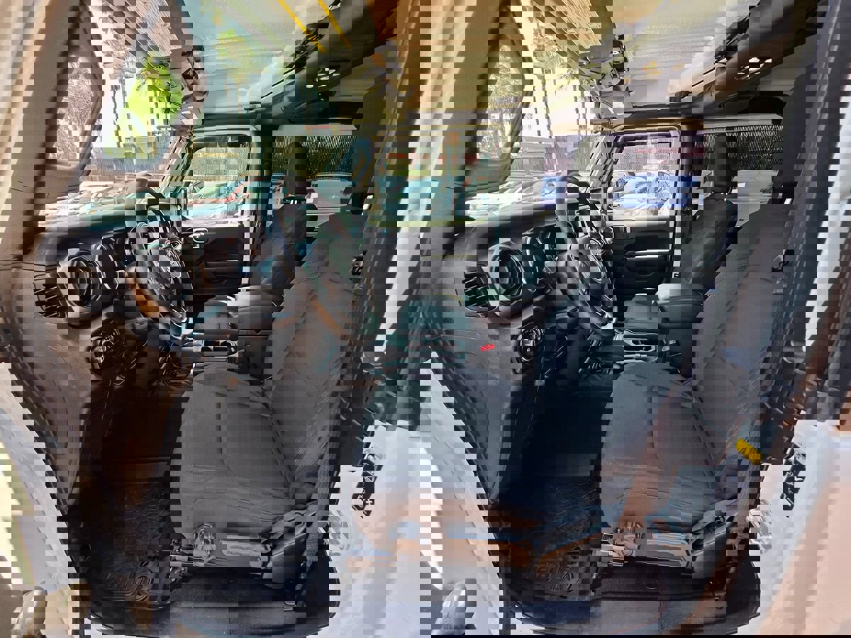 Used 2020 Jeep Wrangler Sport image 25