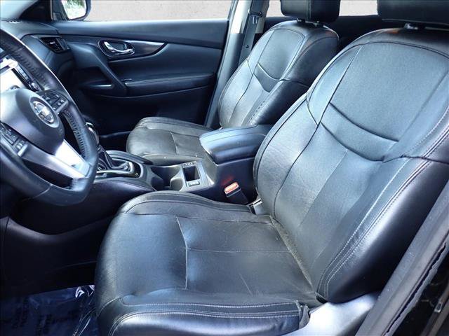 Used 2018 Nissan Rogue SL w/ Premium Package FWD image 13