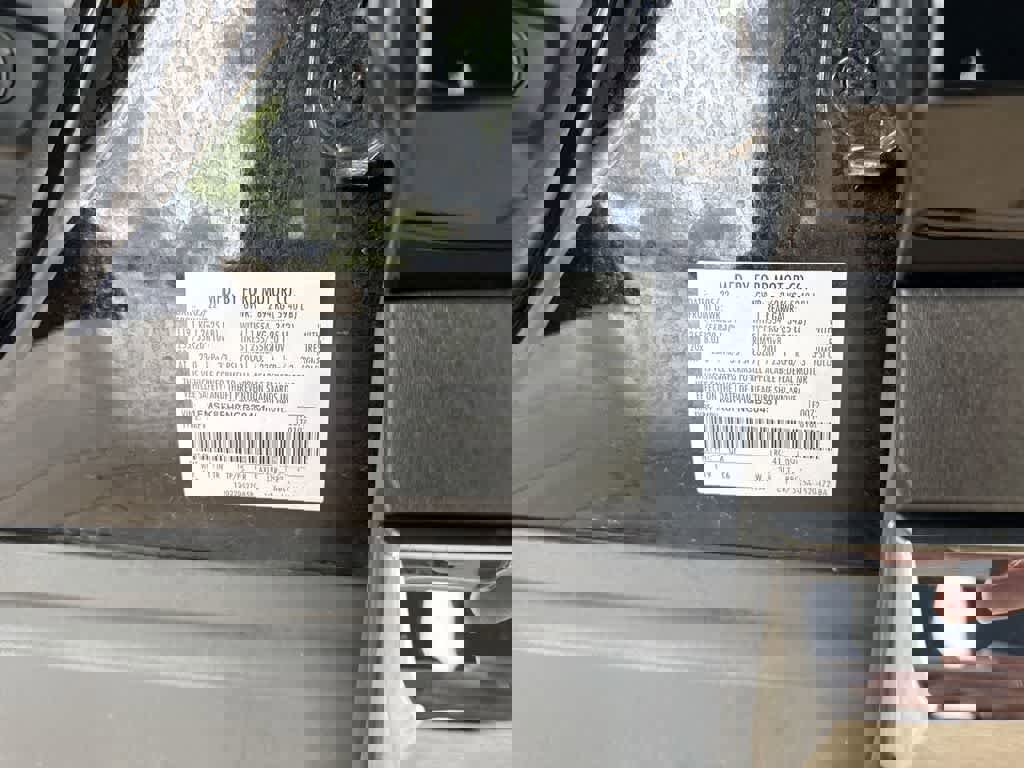 Used 2022 Ford Explorer Limited w/ Equipment Group 301A image 40