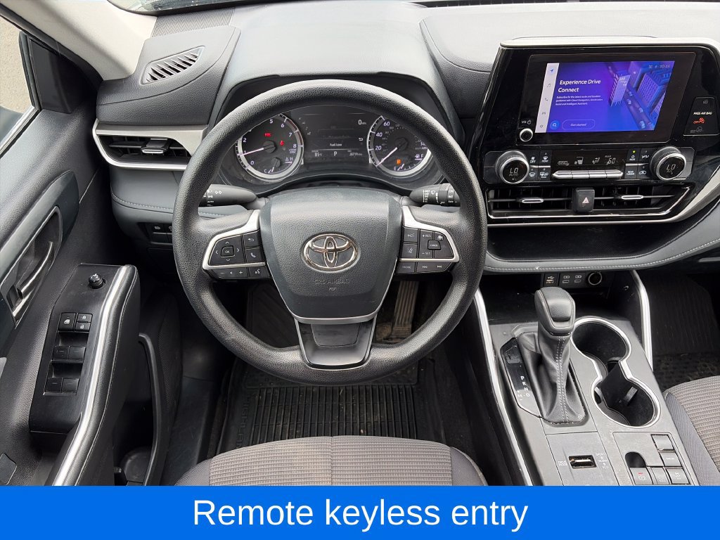 Used 2023 Toyota Highlander L FWD image 13