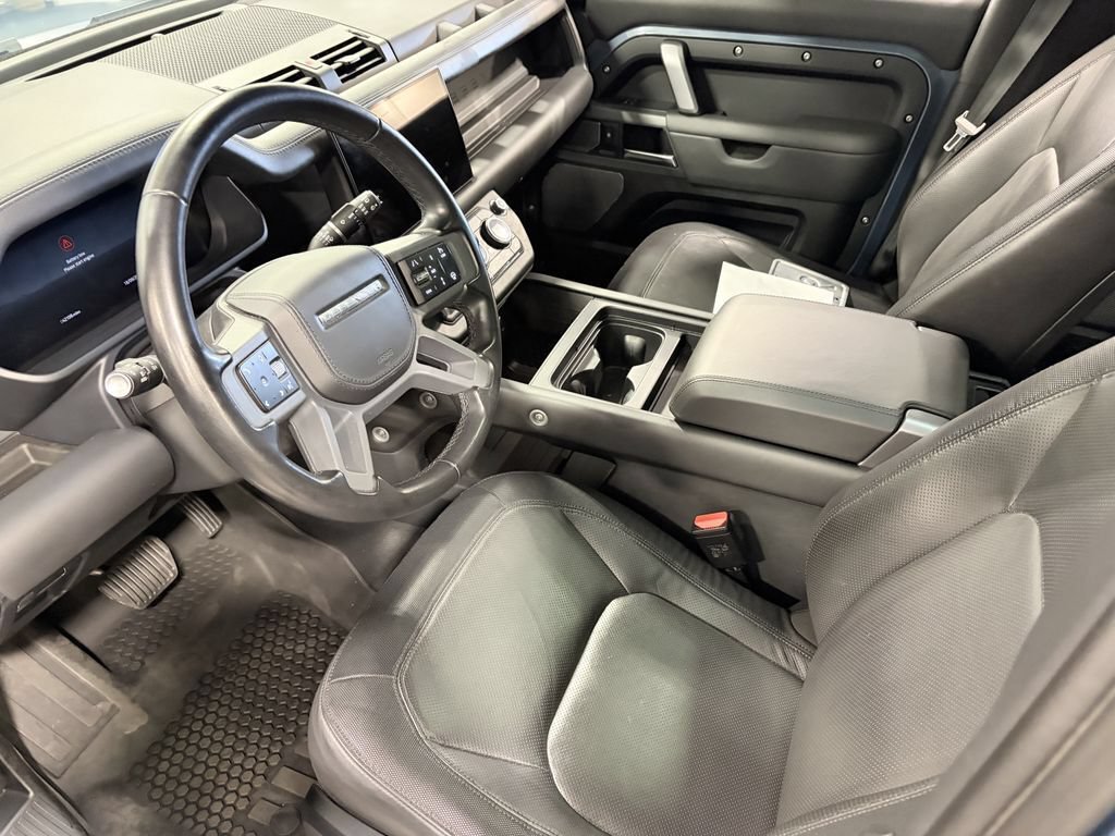 Used 2023 Land Rover Defender 110 X-Dynamic SE AWD/4WD image 7