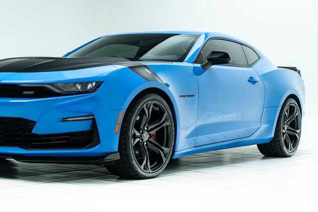 Used 2022 Chevrolet Camaro SS RWD image 9