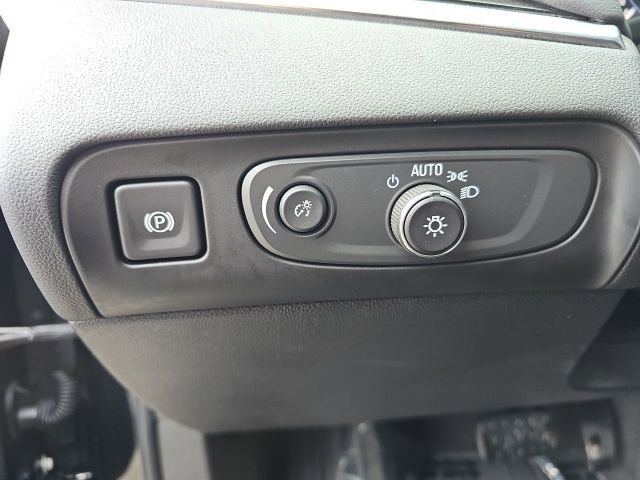 Used 2020 Buick Enclave Avenir w/ Avenir Technology Package image 17