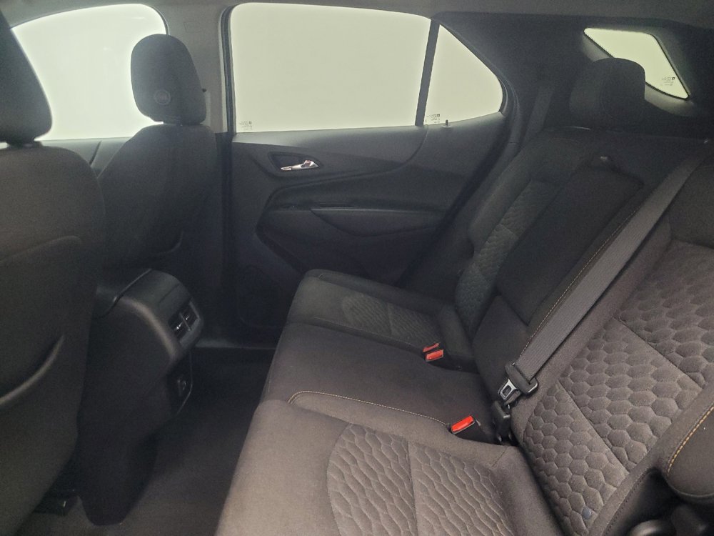 Used 2021 Chevrolet Equinox LT image 18