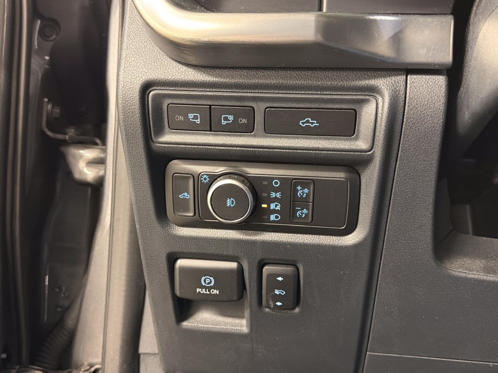 Used 2022 Ford F150 Lariat AWD/4WD image 26