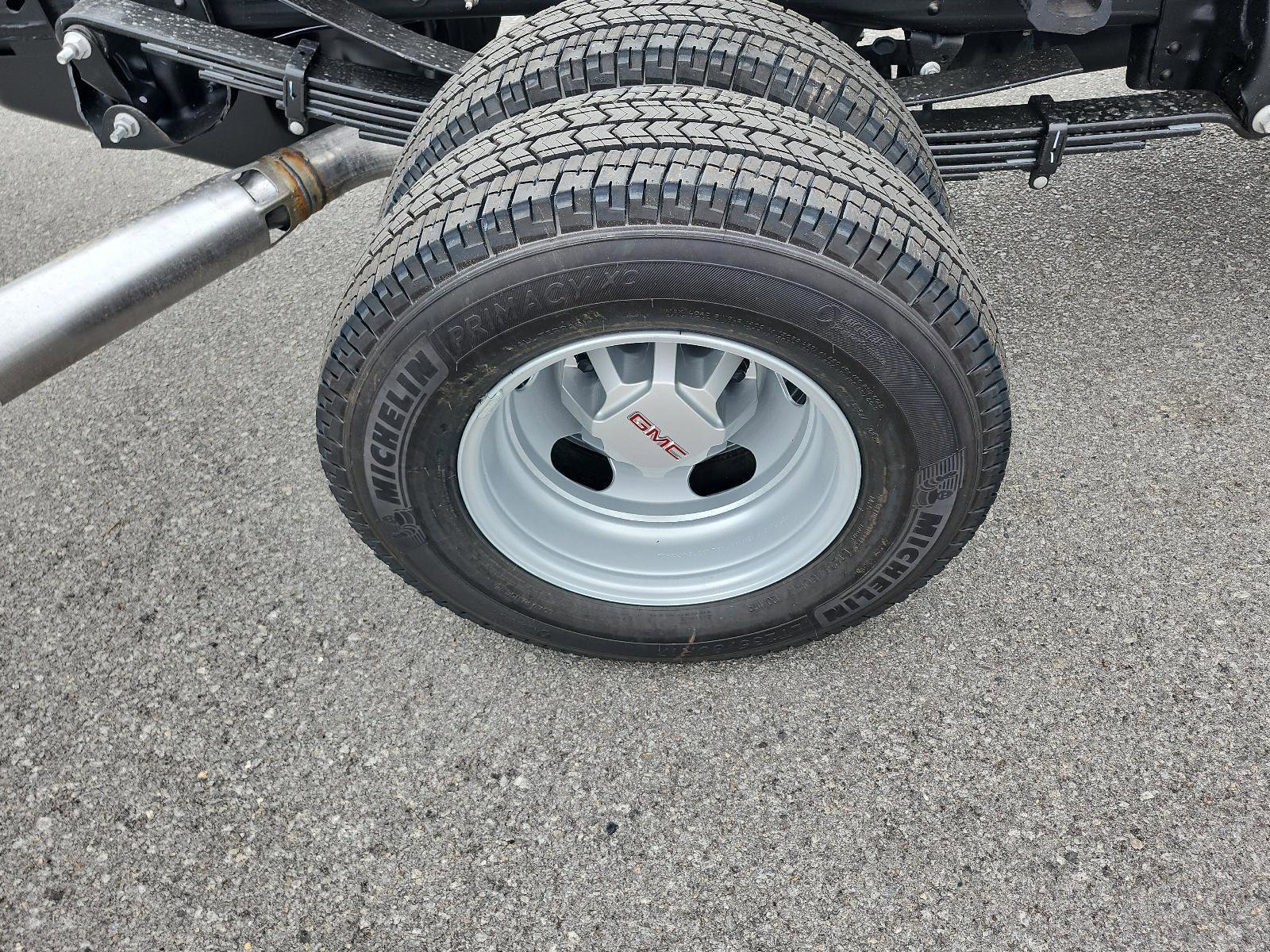 New 2026 GMC Sierra 3500 Pro w/ Convenience Package image 4