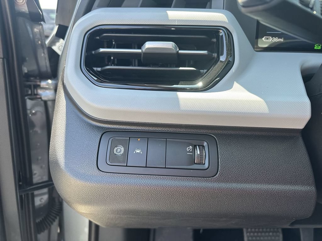 New 2027 Chevrolet Bolt LT w/ LPO, All-Weather Package FWD image 18