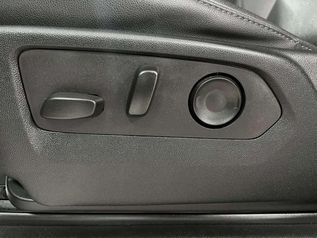 Used 2023 Chevrolet Tahoe Z71 w/ Z71 Off-Road Package image 24