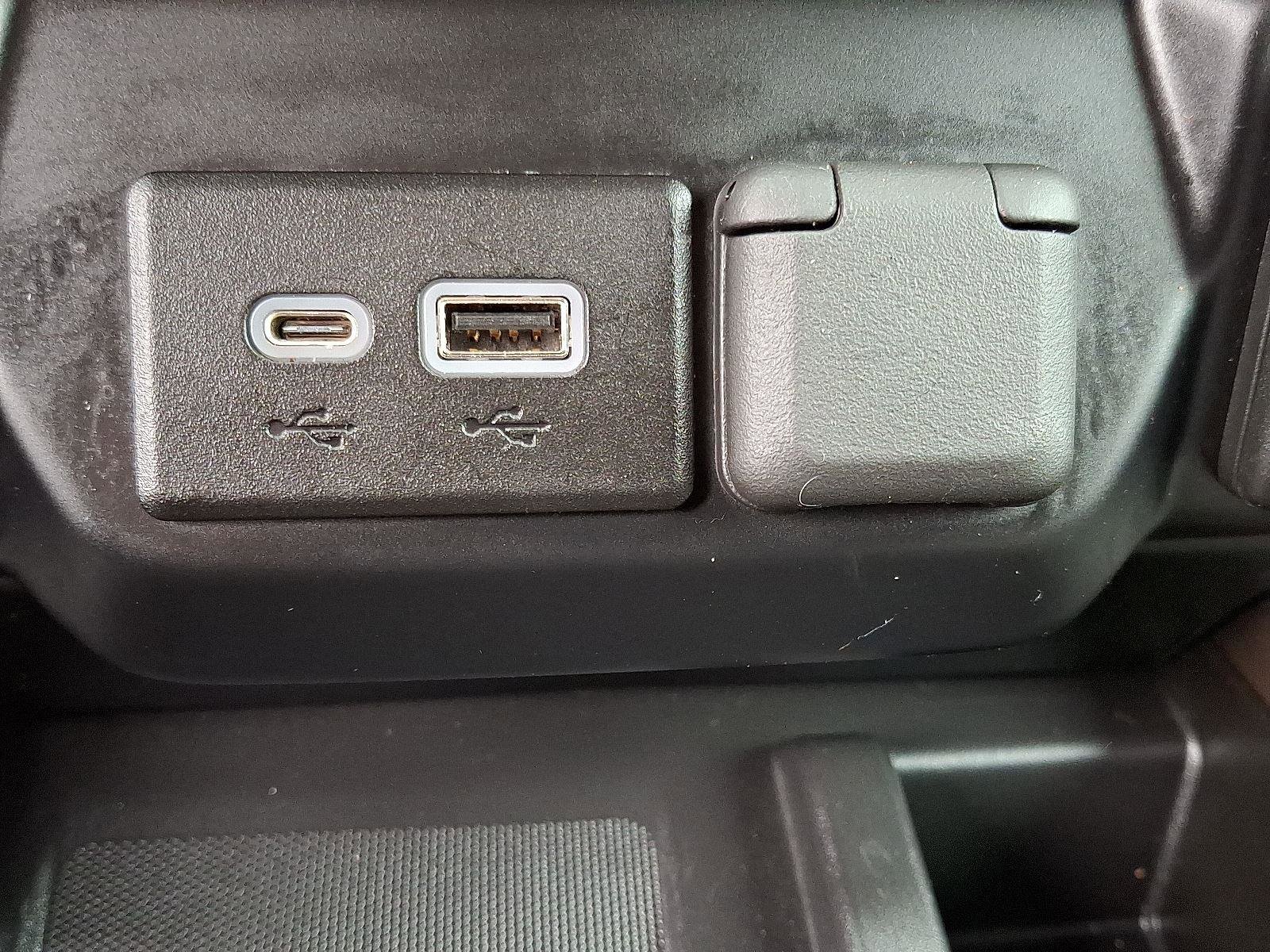 Used 2022 GMC Sierra 2500 SLT w/ SLT Premium Package image 24